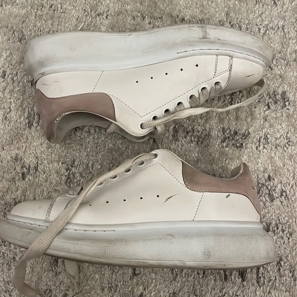 Alexander McQueen Shoes (pink)